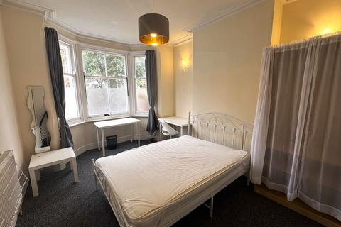 5 bedroom house share to rent, St. Albans Road, Leicester LE2
