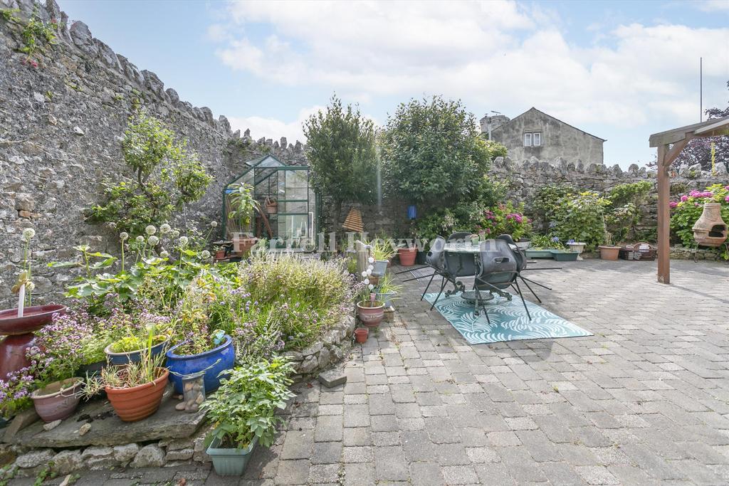 Court yard