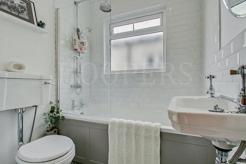 2 bedroom flat for sale, Harley Road, London, NW10