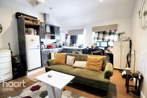 undefined, Ashton Road, Luton