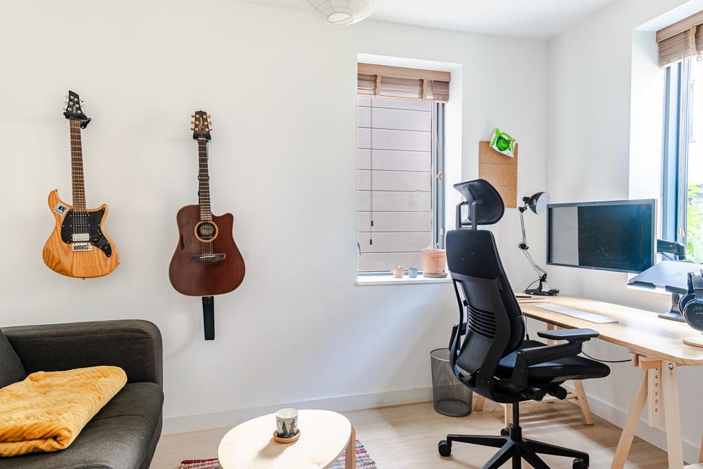 Bedroom2