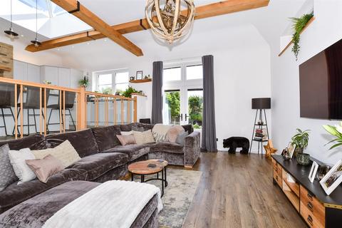 4 bedroom chalet for sale, Robin Hood Lane (Lower), Walderslade, Chatham, Kent