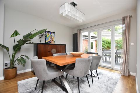 5 bedroom detached house for sale, Mountford Close, Dunmow CM6