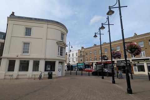 Office to rent, 2 Clarence St Staines TW18 4SP
