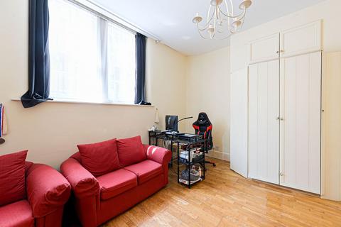 Ambrosden Avenue, Westminster, London, SW1P