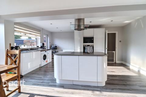 4 West End Close, Chatteris, PE16 6HW