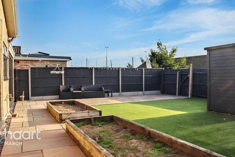 4 West End Close, Chatteris, PE16 6HW