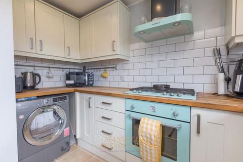 undefined, Roffey Close, Horley RH6