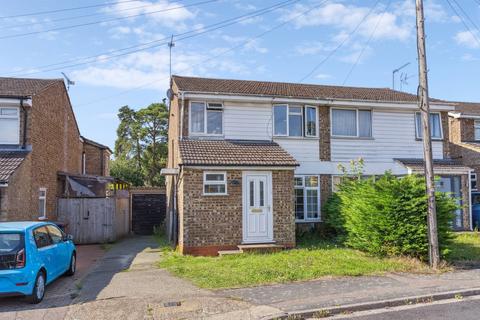 3 bedroom semi-detached house for sale, Hensley Close, Hitchin, SG4