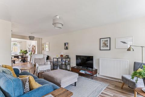 3 bedroom semi-detached house for sale, Hensley Close, Hitchin, SG4