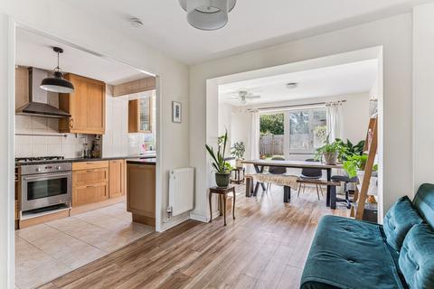 3 bedroom semi-detached house for sale, Hensley Close, Hitchin, SG4