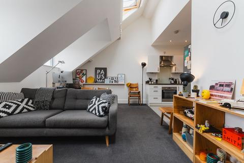1 bedroom flat for sale, Cowper Street, Knighton Fields, LE2