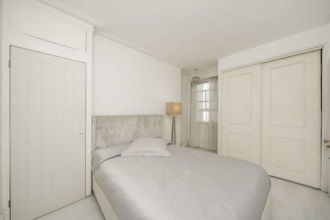 2 bedroom flat for sale, Oxford & Cambridge Mansions, London NW1