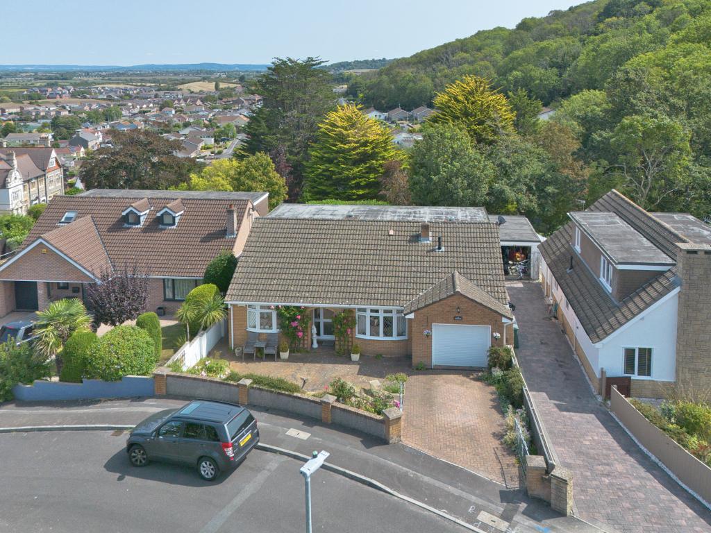 5 Bedroom Detached for Sale
