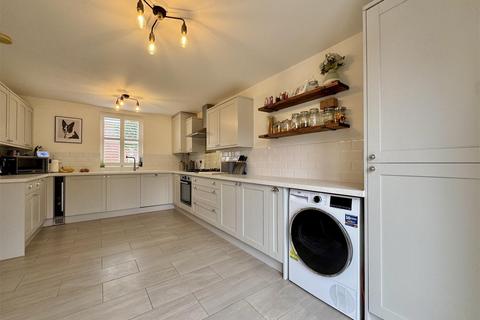 10 Oak Drive, Southminster, CM0 7FH