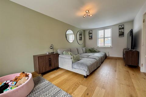 10 Oak Drive, Southminster, CM0 7FH