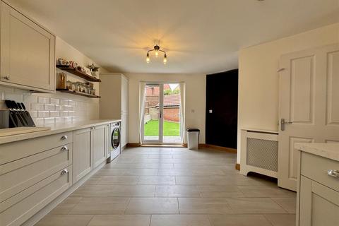 10 Oak Drive, Southminster, CM0 7FH