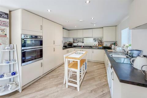4 bedroom detached house for sale, Boniface Avenue, Littlehampton, West Sussex