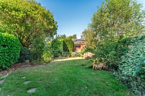 4 bedroom detached house for sale, Ideally situated family home in peaceful Yatton cul de sac