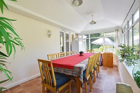 5 Richmond Close, Bexhill-on-sea, TN39 3DW