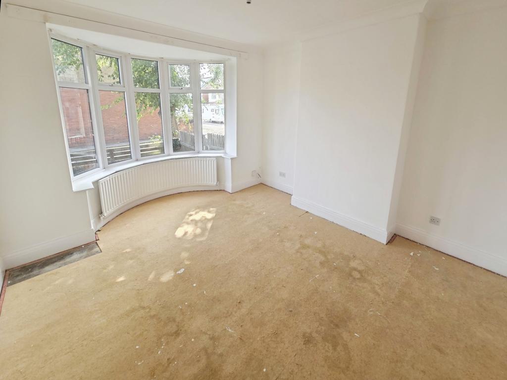 Pbox-living room-330400.jpg