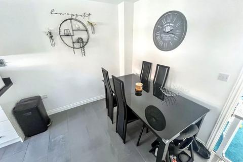 3 bedroom townhouse for sale, Scholars Rise, Middlesbrough, North Yorkshire, TS4 3RP