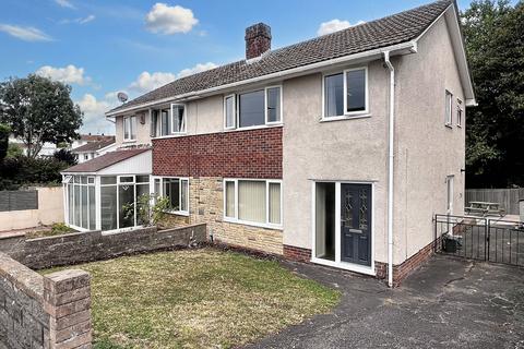 32 Field View Road, Barry, CF63 1ED