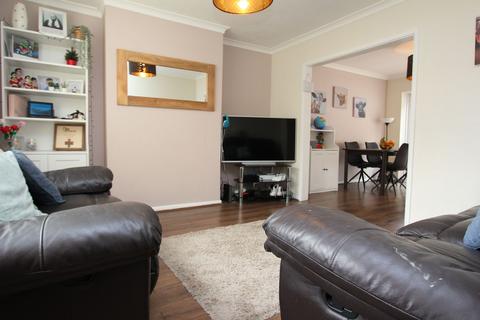 32 Field View Road, Barry, CF63 1ED