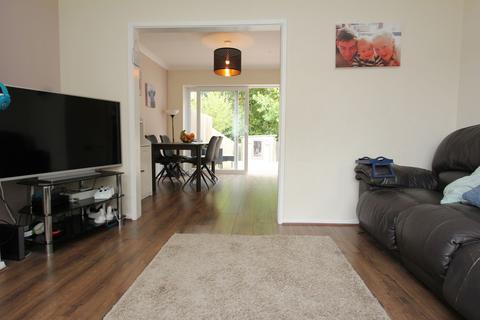 32 Field View Road, Barry, CF63 1ED