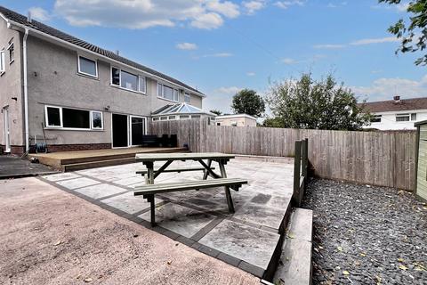 32 Field View Road, Barry, CF63 1ED