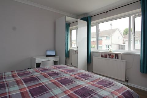 32 Field View Road, Barry, CF63 1ED