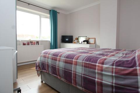 32 Field View Road, Barry, CF63 1ED