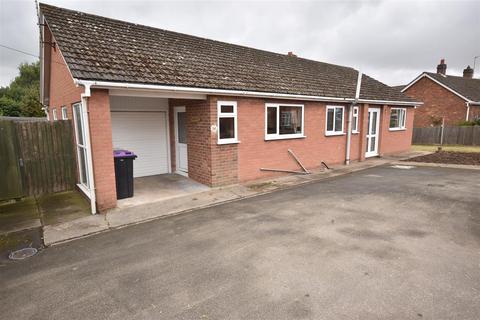 undefined, High Street, Tattershal, Lincoln