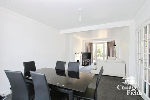 undefined, Clifton Gardens, Enfield, EN2