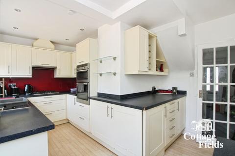 undefined, Clifton Gardens, Enfield, EN2