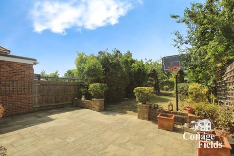 undefined, Clifton Gardens, Enfield, EN2