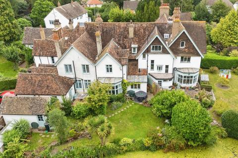 3 bedroom terraced house for sale, The Moat, Ashford, TN27 0