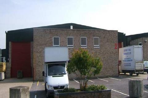 Warehouse to rent, 1 Fairway Dr Greenford UB6 8PW