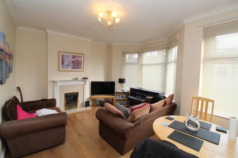 2 bedroom flat to rent, Soberton Avenue, Cardiff CF14