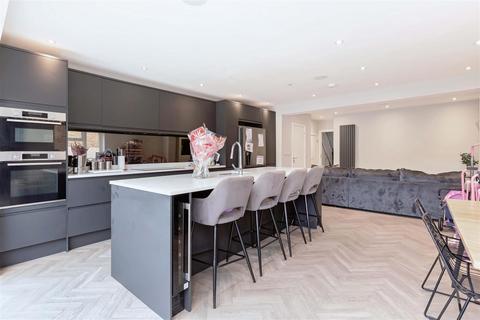 3 bedroom end of terrace house for sale, Barrington Close, Goring-By-Sea