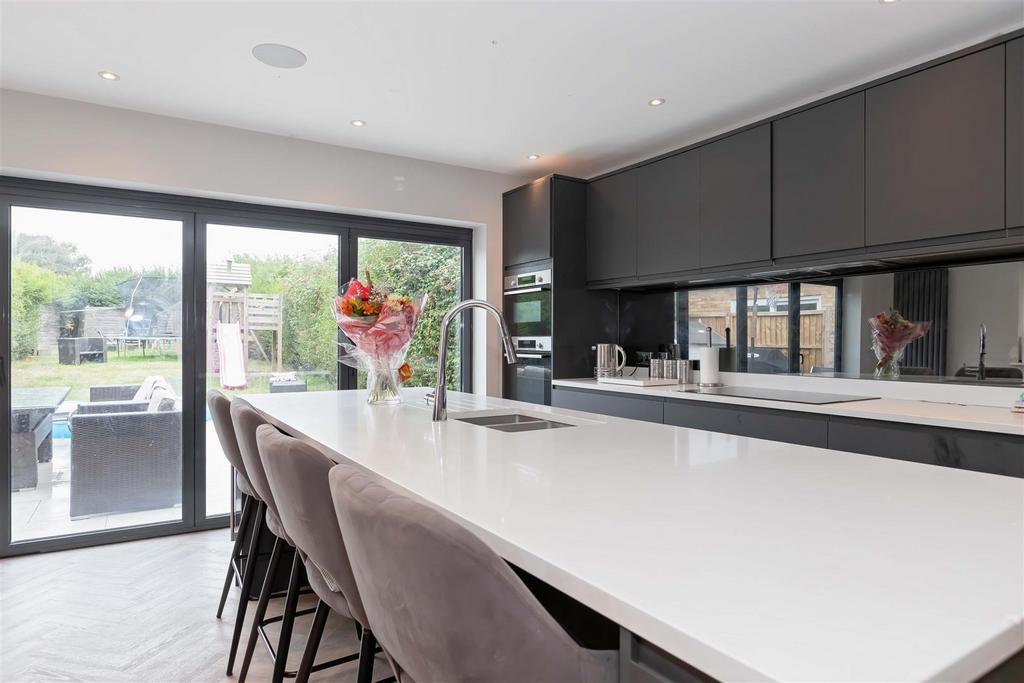 Barrington Close 13.jpg