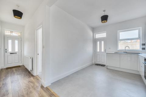 undefined, Gipsy Lane, Berkshire RG40