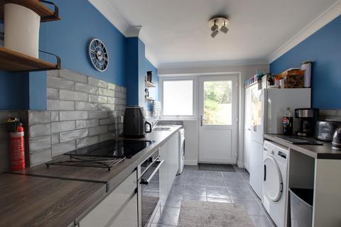1 Lovatt Grove, Fareham, PO15 6QJ
