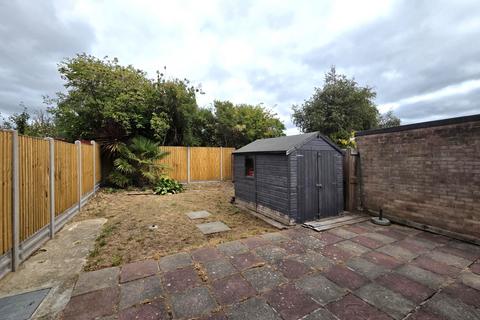 1 Lovatt Grove, Fareham, PO15 6QJ