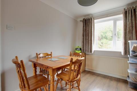 1 Lovatt Grove, Fareham, PO15 6QJ