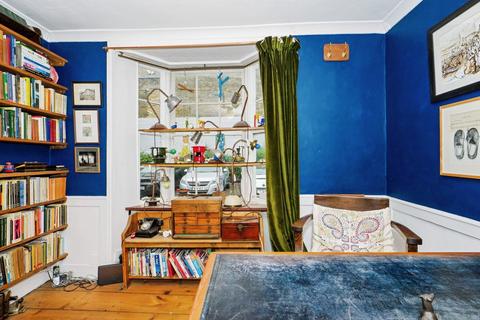 4 bedroom end of terrace house for sale, Caroline Square, Margate CT9