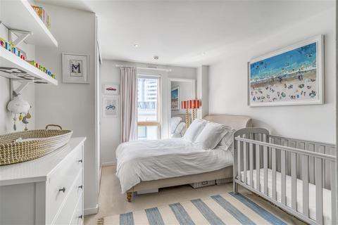 2 bedroom flat for sale, Hardwicks Square, SW18