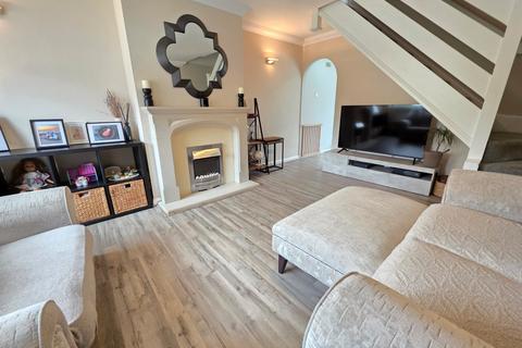 2 bedroom semi-detached house for sale, Holbein Close, Warwickshire CV12