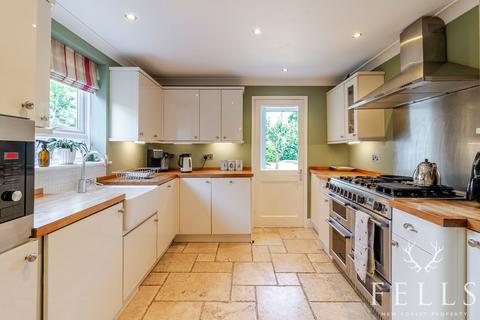 4 bedroom detached house for sale, Parsonage Barn Lane, Ringwood BH24