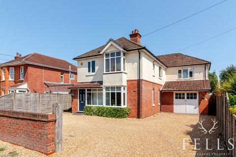 4 bedroom detached house for sale, Parsonage Barn Lane, Ringwood BH24